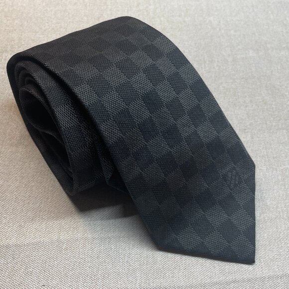 Louis Vuitton iconic 2010's Damier Graphite Silk Tie - Picture 3 of 4